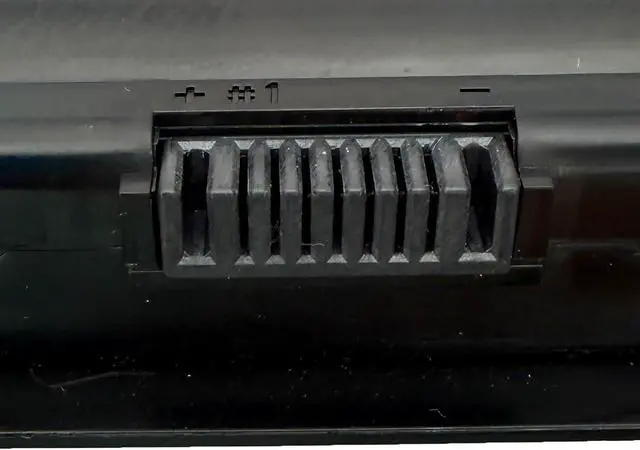 Alt view image 4 of 5 - X170BAT-8 Laptop Battery 97Wh 6700mAh 14.4V Compatible with Schenker XMG Ultra 17 Comet Lake Series