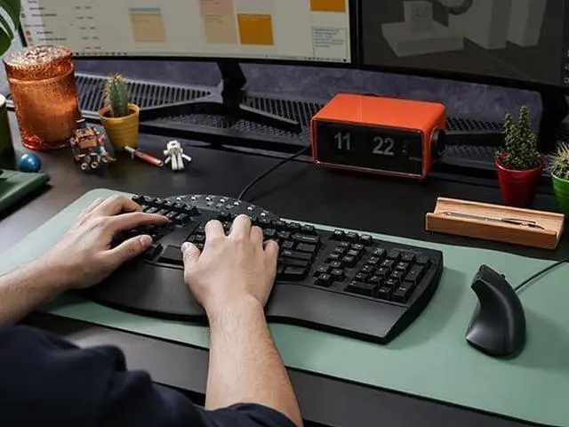 Alt view image 3 of 7 - Perixx PERIDUO-512B US, Wired Ergonomic Keyboard and Vertical Mouse Combo - USB - Black - US English