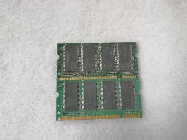 Alt view image 2 of 2 - Suitable for 1GB 333 2.5V KVR333X64SC25/1G notebook memory bar PC2700S