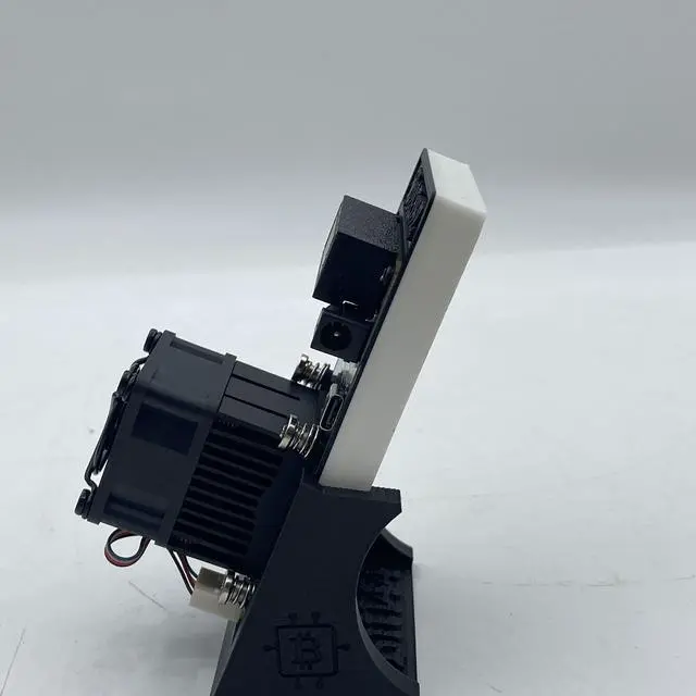 Alt view image 5 of 6 - Bitsoloplayer Bitaxe Gamma 601 1.2TH/S SHA-256 BM1370BC Bitcoin Miner 2.4G WiFi 17W Low Noise Crypto Home Miner