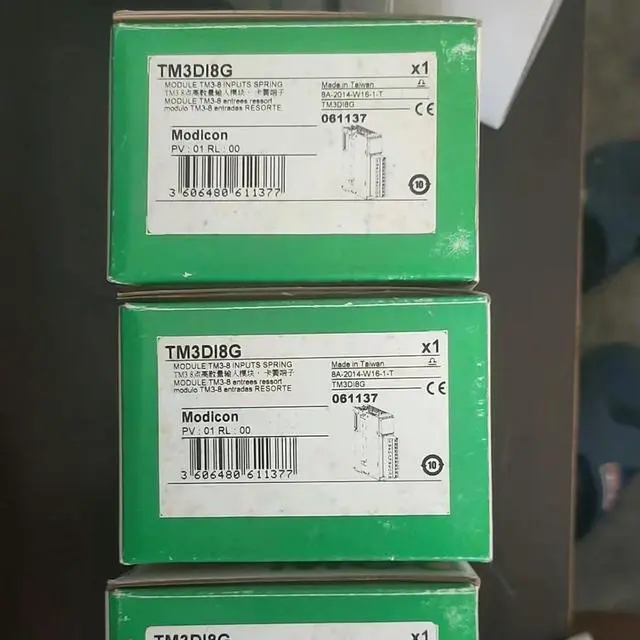 Alt view image 2 of 2 - TM3DI8G For Schneider Digital Expansion Module, 8 Inputs