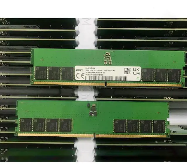 Main image of 1PCS RAM 32GB 32G 2RX8 5600 PC5-5600B-UB0 DDR5 UDIMM For SK Hynix Desktop Memory HMCG88AGBUA081N