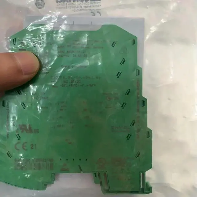 Main image of MINI MCR-SL-U-U-2864684 For Phoenix One in One out Voltage Signal Isolation Amplifier