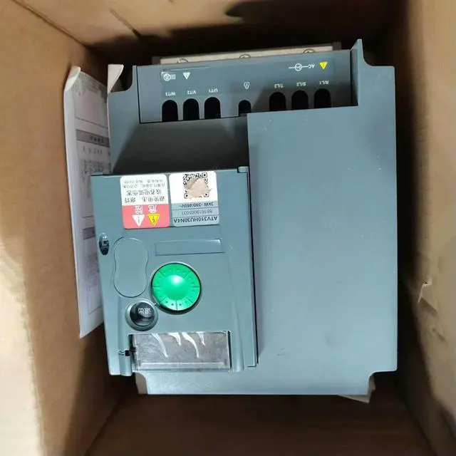 Alt view image 2 of 2 - ATV310HU30N4A Frequency Converter Three-phase 3KW