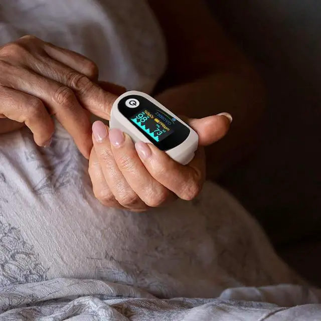 Alt view image 7 of 7 - Innovo FSA/HSA Eligible iP900BP-B Fingertip Pulse Oximeter, Blood Oxygen Monitor with Free App, Plethysmograph, and Perfusion Index (with Bluetooth)
