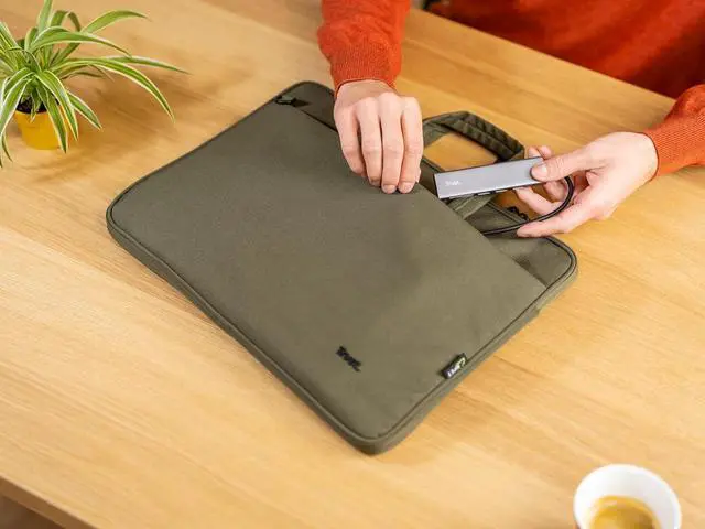 Alt view image 7 of 7 - Trust 24191 Halyx Fast USB-C Hub and Card Reader, 3 Extra Ports, 5Gbps with USB 3.2 Gen 1, SD and Micro-SD Card Reader 104 MB/s, (Micro) SD, SDHC and SDXC up to 2 TB