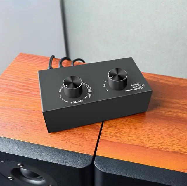 Alt view image 3 of 6 - 6-Way Audio Switcher, 3.5mm (1/8") Stereo Audio Switcher, Plug & Play Compatible with PC, Laptop, MP3, MP4, Headphone, Game System ect. (6 in-1 Out)