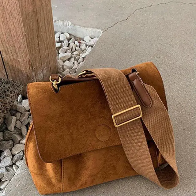 Main image of Women Retro Shoulder Bag Large Capacity Vintage Crossbody Bag Solid Color Casual Crossbody Bag Ladies Commute Bag
