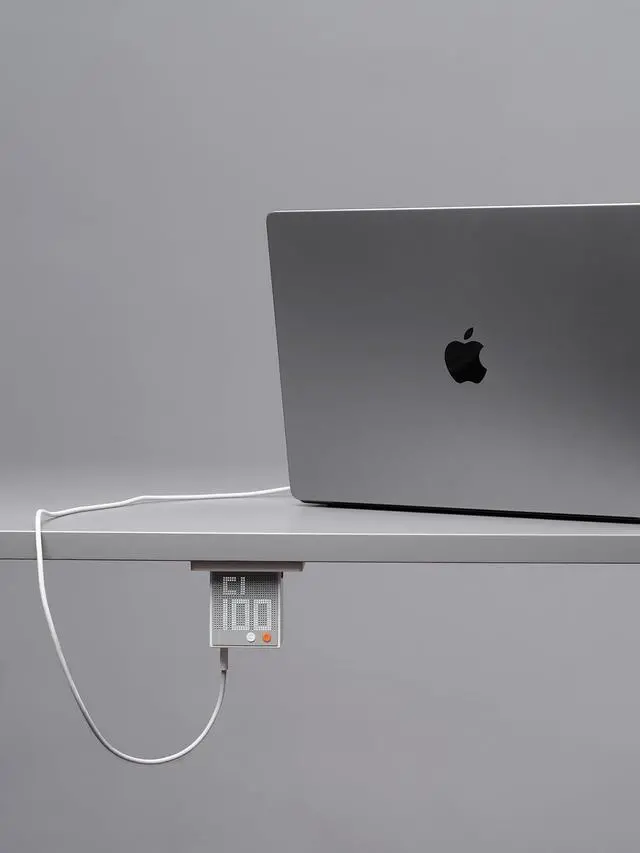 Alt view image 4 of 4 - Retro Cable and Pixel 140W Laptop Charger Bundle