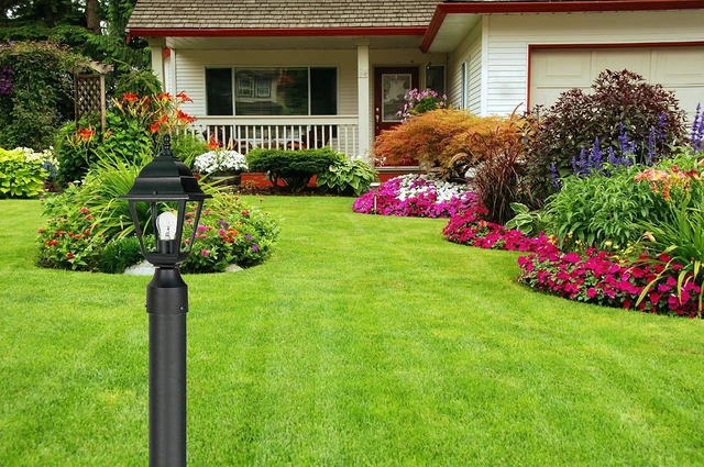 Alt view image 4 of 6 - Nuvo 60/548, Outdoor Outdoor Post Lantern Light Fixture, Clear Glass, Black