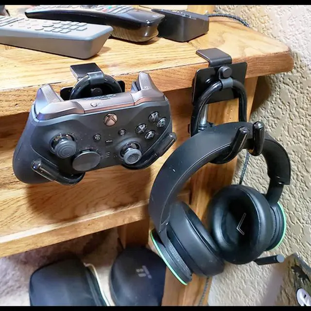 Alt view image 7 of 7 - Desk Mount Game Controller Holder Clamp On Hanger Holder Storage Rack Compatible with PS3/PS4/PS5/Xbox 360/Xbox One/S/X/Elite/Series S/Series X Controller, Pro Controller (1)