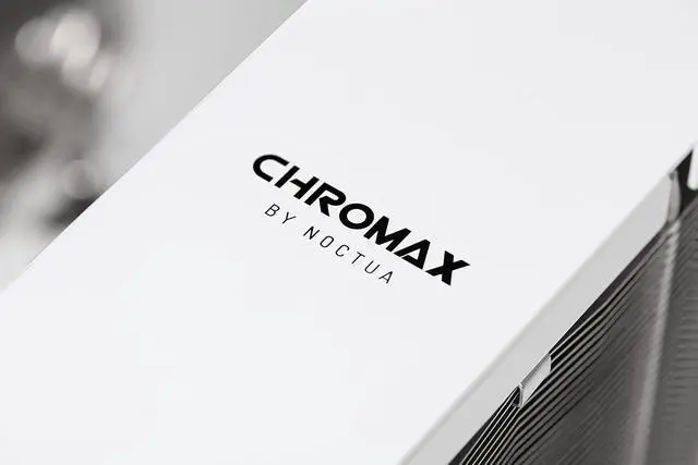 Alt view image 4 of 6 - Noctua NA-HC8 chromax.white, Heatsink Cover for NH-U12A (White)