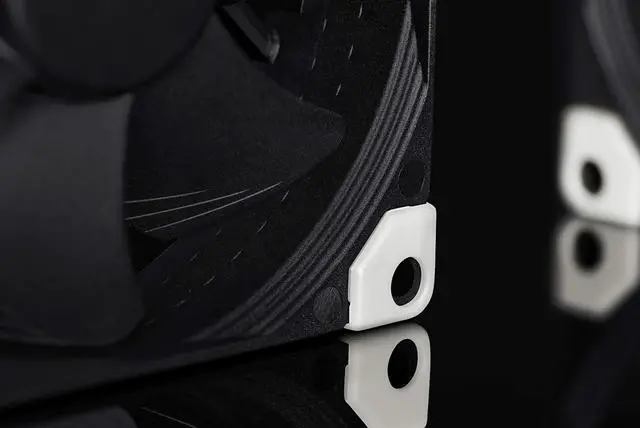 Alt view image 5 of 7 - Noctua NF-A9 PWM chromax.Black.swap, Premium Quiet Fan, 4-Pin (92mm, Black)