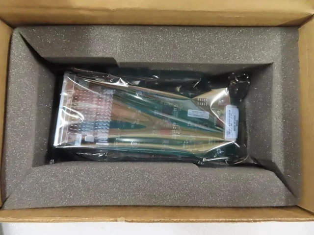 Alt view image 2 of 2 - C3850-NM-4-1G 4-Port 1G Ethernet Network Module (New Sealed)