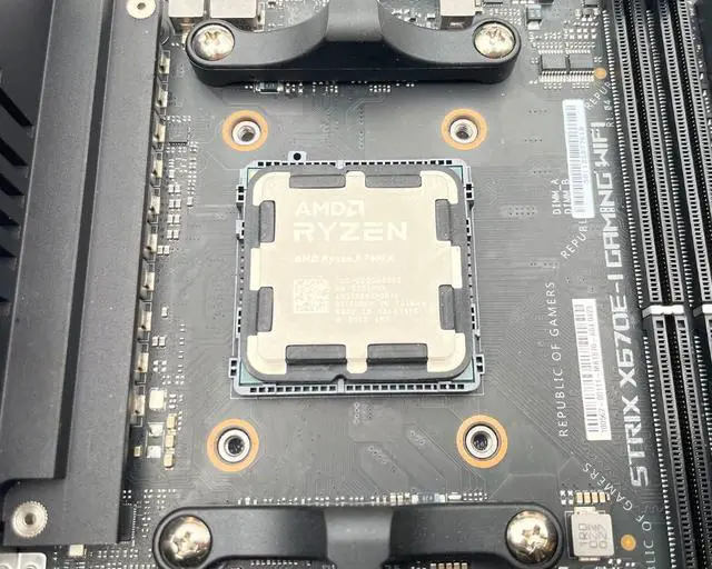 Alt view image 3 of 7 - CPU Contact Frame + Liquid Metal Thermal Paste, Carbon Fiber Mod ILM for Ryzen 7000, 8000 and 9000 on AM5 LGA1718 Socket, Fixing Buckle with Double Sealing Guard
