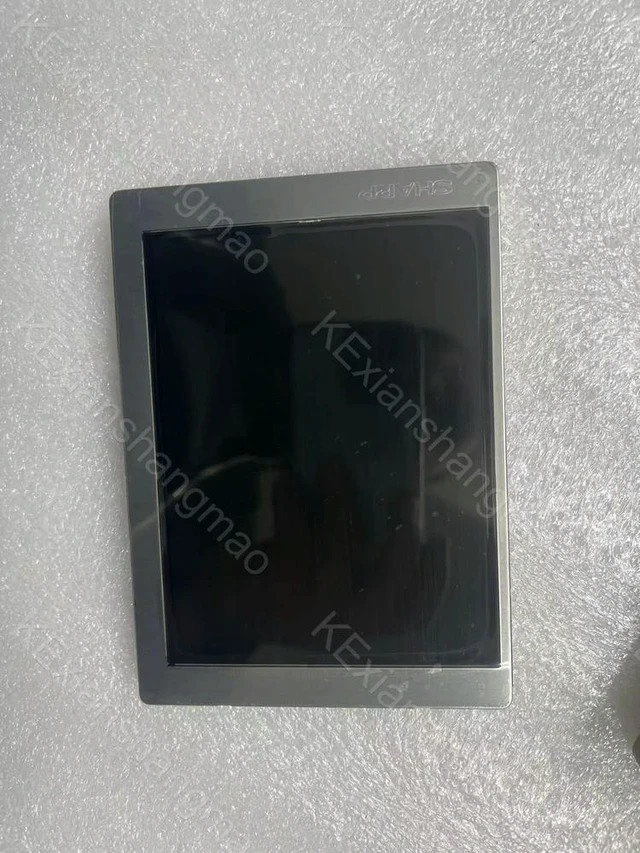Alt view image 2 of 2 - The industrial display screen LQ057Q3DC12 shows normal and flawless test results