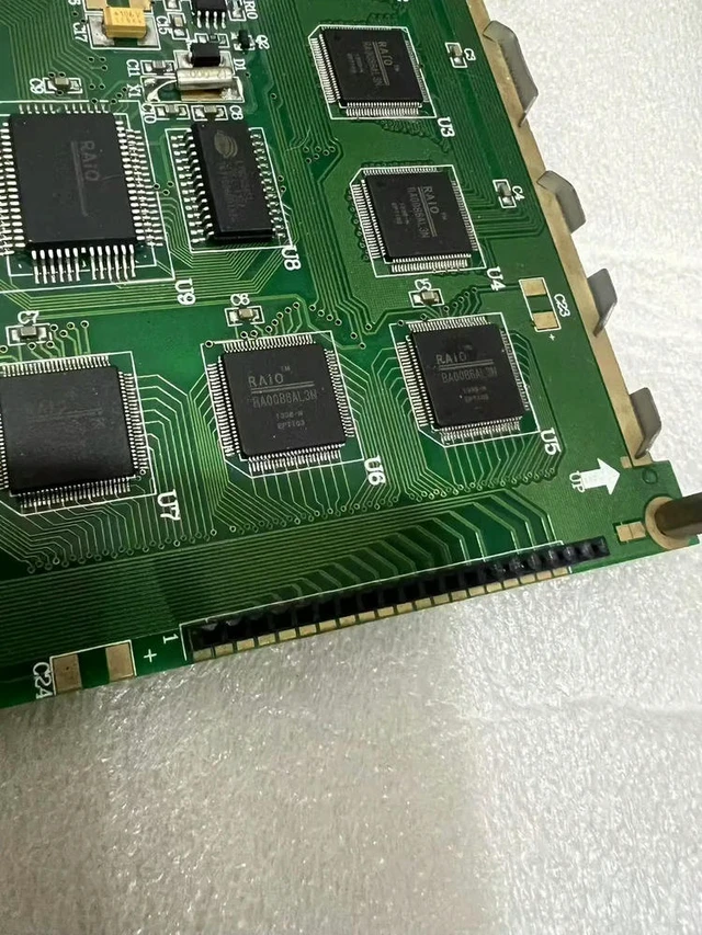 Alt view image 2 of 3 - 240-18A LCD screen