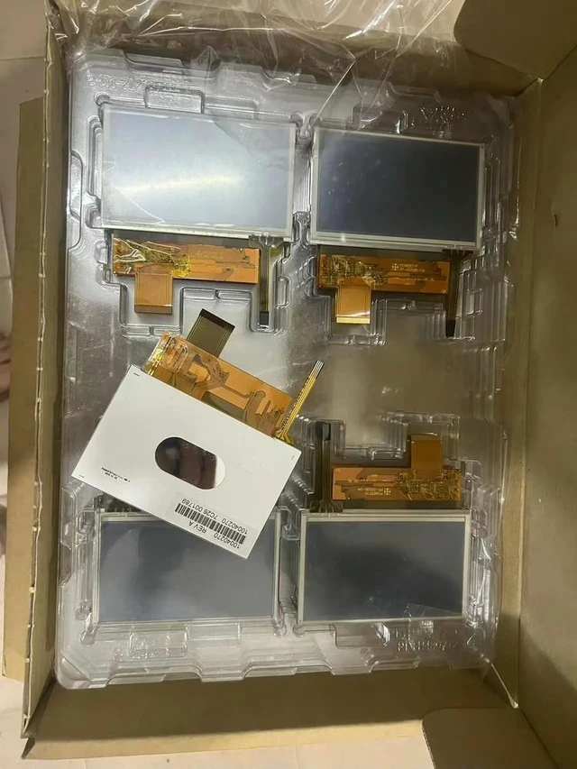 Alt view image 2 of 3 - industrial display LCD screen 10040270 PS480272T-001-1-11