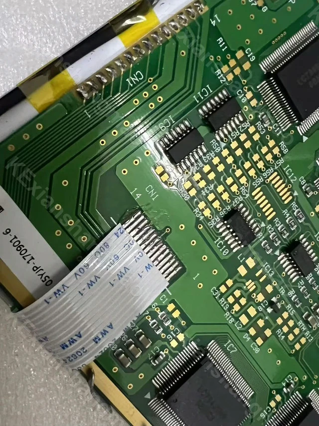 Alt view image 3 of 3 - EW32F108CW 20-20315-3 industrial LCD EW32F10BCW