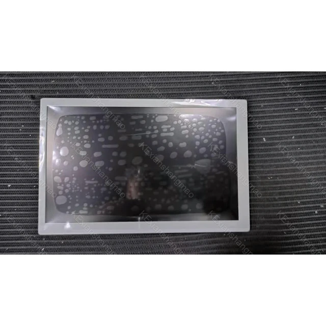 Alt view image 3 of 3 - The display screen LQ070Y3LW01 showed normal test results