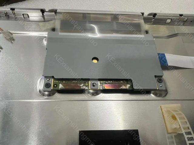 Main image of LQ201U1LW11Z 20.1-inch Display Screen