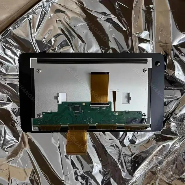 Main image of LQ102M5LX02A Car mounted LCD screen