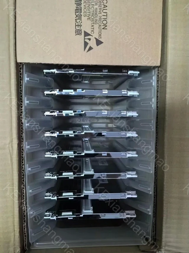 Alt view image 3 of 3 - industrial display LCD screen LQ104V1DG62