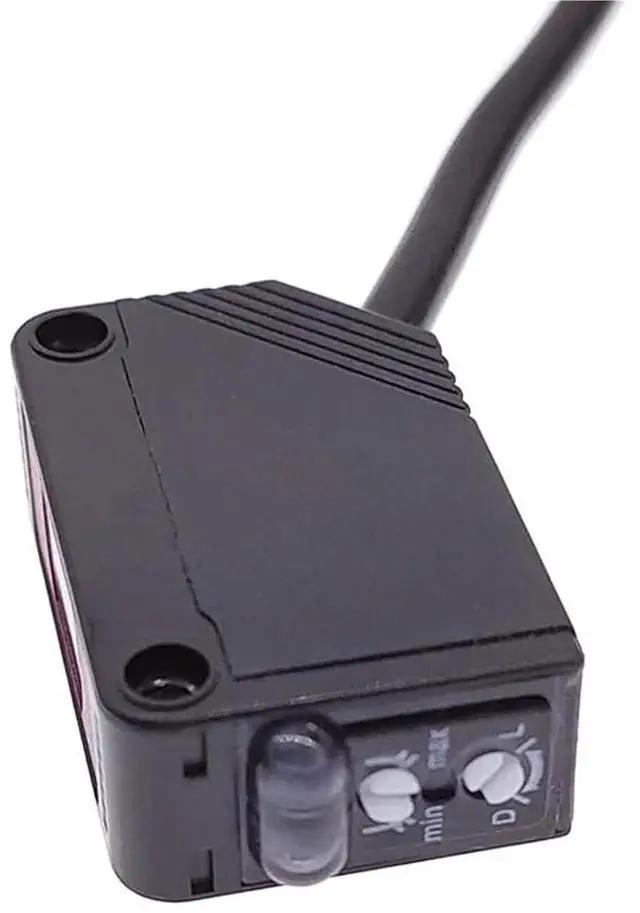 Alt view image 3 of 5 - 1pc Infrared Diffuse Reflection Type Switch Sensor Switchs E3Z-D61 E3Z-D62 E3Z-D81 E3Z-D82 DC12-24V with Bracket(E3Z-D61)