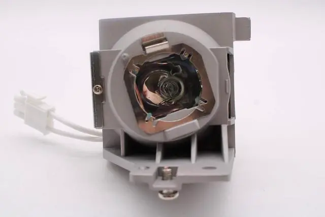 Alt view image 5 of 7 - Advanced Lamps 5J.JNF05.001 Lamp & Housing for BenQ Projectors