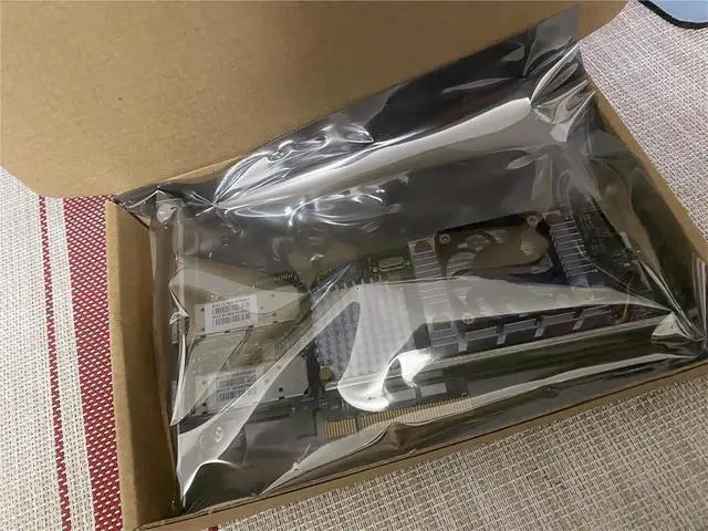 Alt view image 3 of 4 - KJYD8 57711 BCM957711A113G 10Gb 10GbE Gigabit Dual Port PCIE Fiber Network Card 0KJYD8 for R610 R710 R910