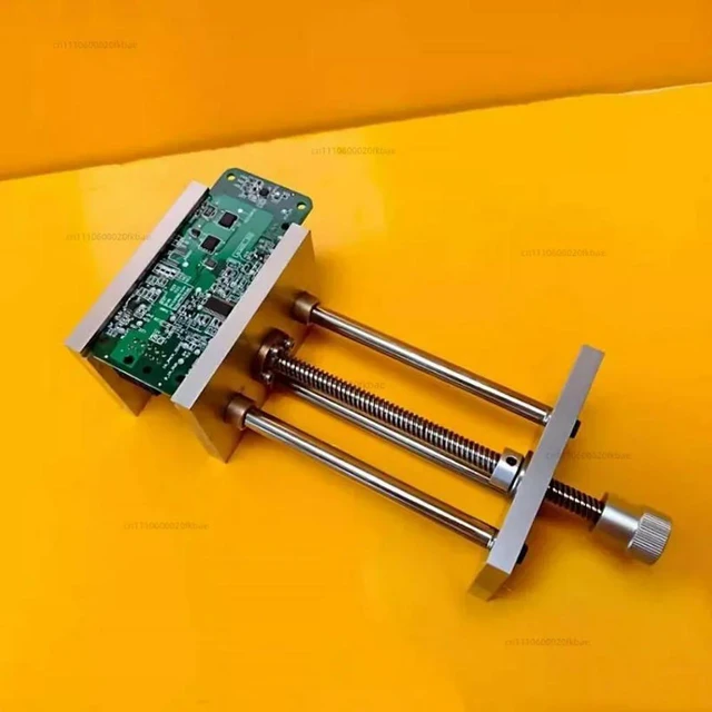 Main image of Mini Aluminum Bench Vise for PCB Soldering & Circuit Board Holding