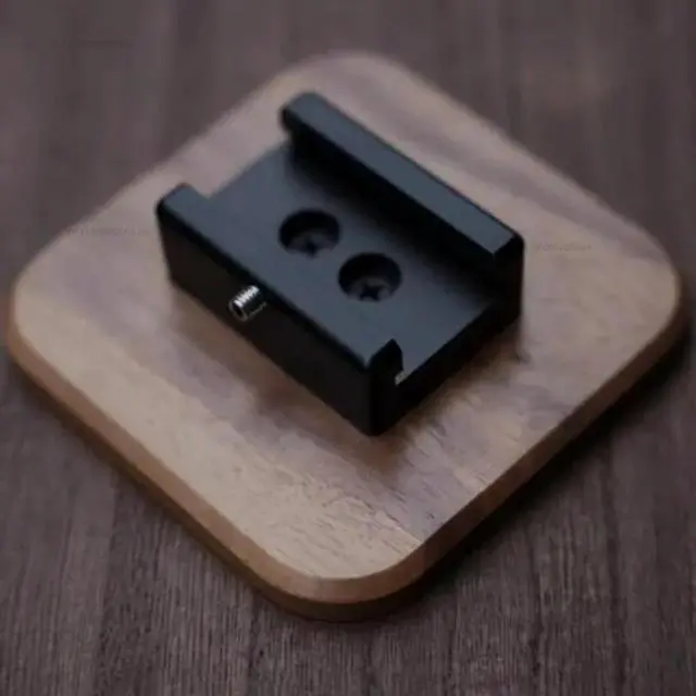 Main image of Aluminum alloy holder and walnut base for thermal alluvial molds, Maxita heat-resistant device rack