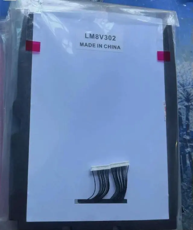 Alt view image 4 of 6 - LM8V302 LCD Fast Delivery