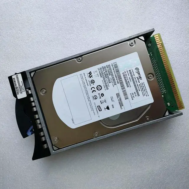 Main image of 3585 pSeries 10N7211 10N7195 ST3300655LC 300G 15K