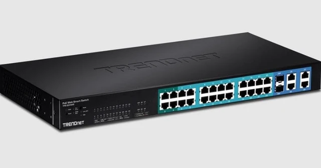 Main image of TPE-224WS - 24-Port 10/100Mbps Web Smart PoE Switch with 4 Gigabit Ports and 2 Mini-GBIC Slots