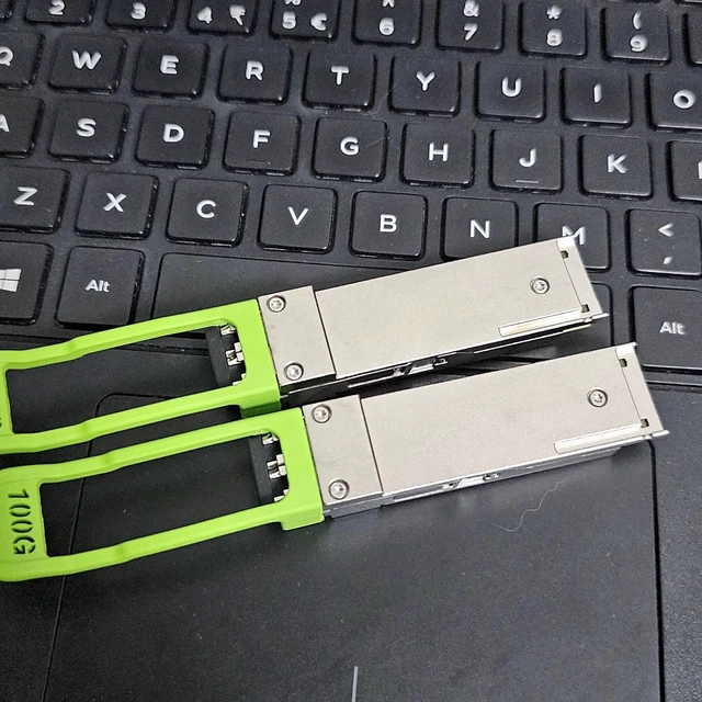 Alt view image 2 of 3 - Finisar FTLC1152RGPL6-FB 100G-CWDM4 Optical Transceiver, 1pc