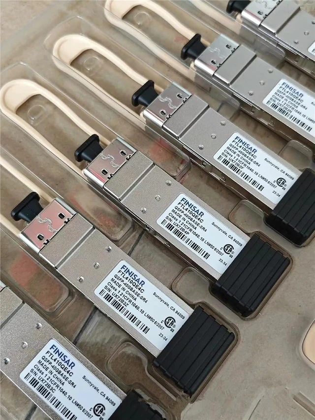 Alt view image 2 of 2 - 1PCS 40GB QSFP Fiber Transceiver FTL410QE4C QSFP 40G SR4 MPO 850nm 40G 0.15km 40g QSFP Module QSFP 40g Switch