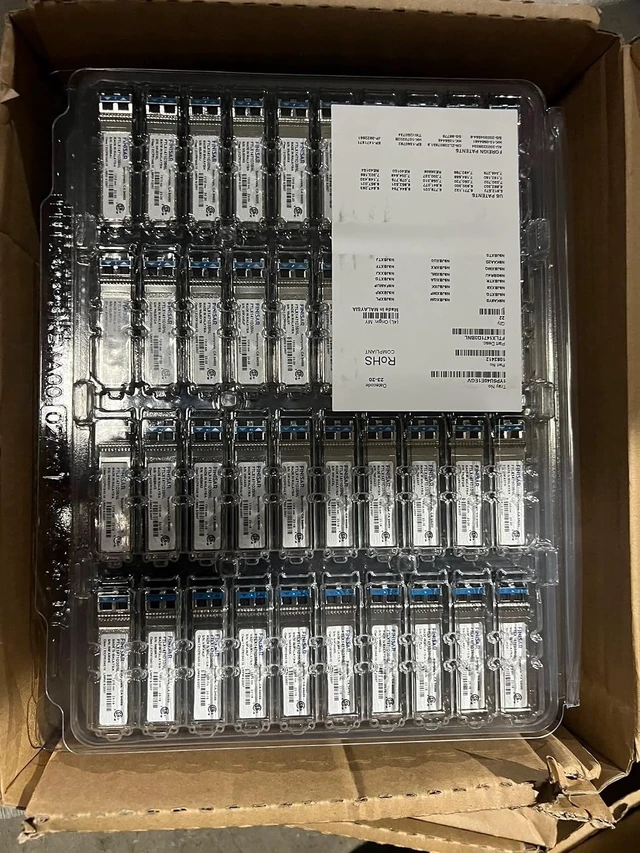 Alt view image 2 of 2 - SFP+ Transceiver for Finisar FTLX1471D3BNL 10G Single-Mode