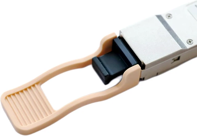 Alt view image 4 of 5 - QSFP112-400G-SR4