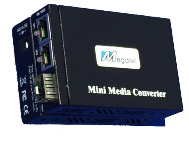 Main image of MC-2GT-SFP, one SFP 1.25G Fiber Port to 2 10/100/1000M RJ45 Ports Ethernet Converter