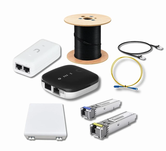 Main image of Gigabit Fiber Optic Network Extension Kit, 250 m (820 ft), Pre-Terminated Single-Mode Outdoor LC/UPC Cable with 2 BiDi Media Converters
