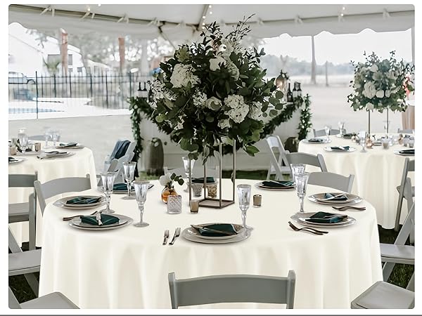 round table cloths