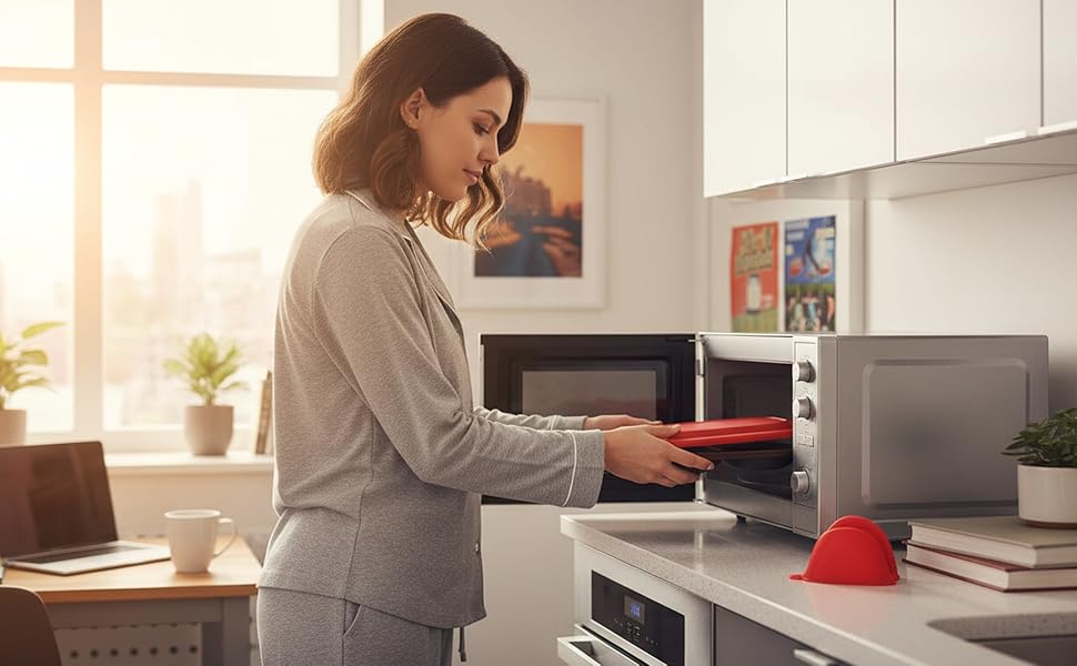 Microwave Egg Cooker with 2pcs Silicone Oven Mitts Heat Resistant