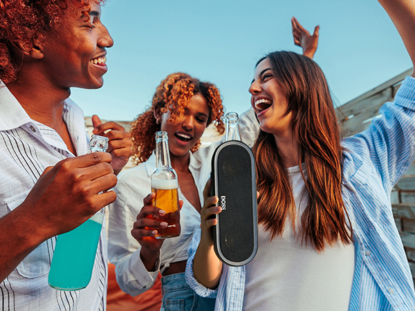 Portable bluetooth speaker