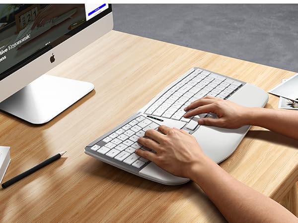 Type more naturally with a full-size curved, split keyframe that improves typing posture.