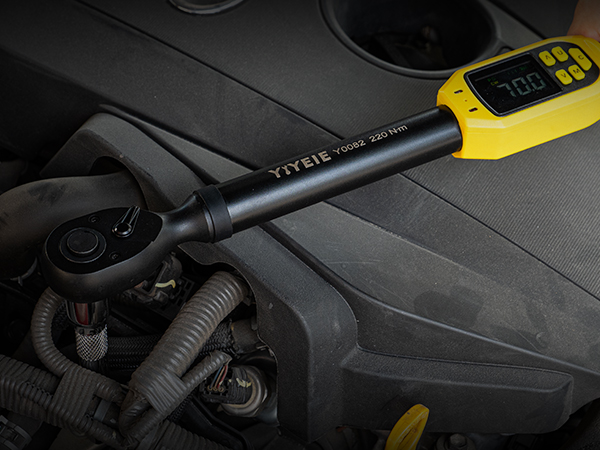 digital torque wrench
