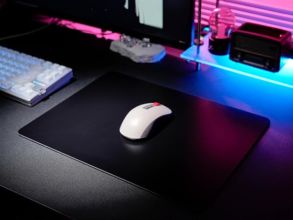 Keyporia Hard Glass Gaming Mouse Pad