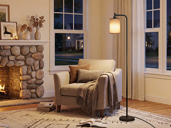 FLOOR LAMP