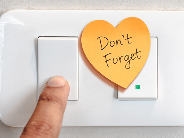heart shaped post it notes