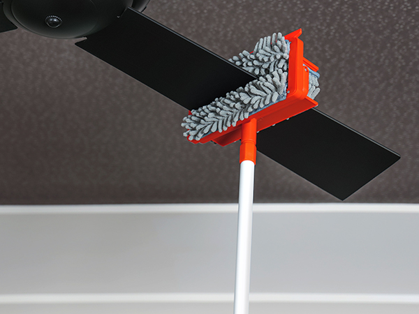 upward view of the long handle ceiling fan blade cleaner tool, no more ladder